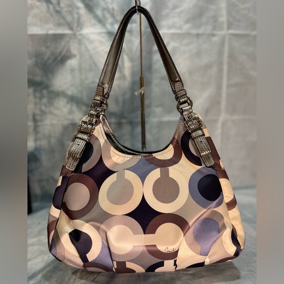 Coach Madison Graphic Op Art Bag - Picture 2 of 13